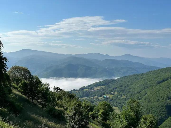 Casa Del Giglio A Cadelmonte Valle (Piacenza, Emilia-Romagna)
