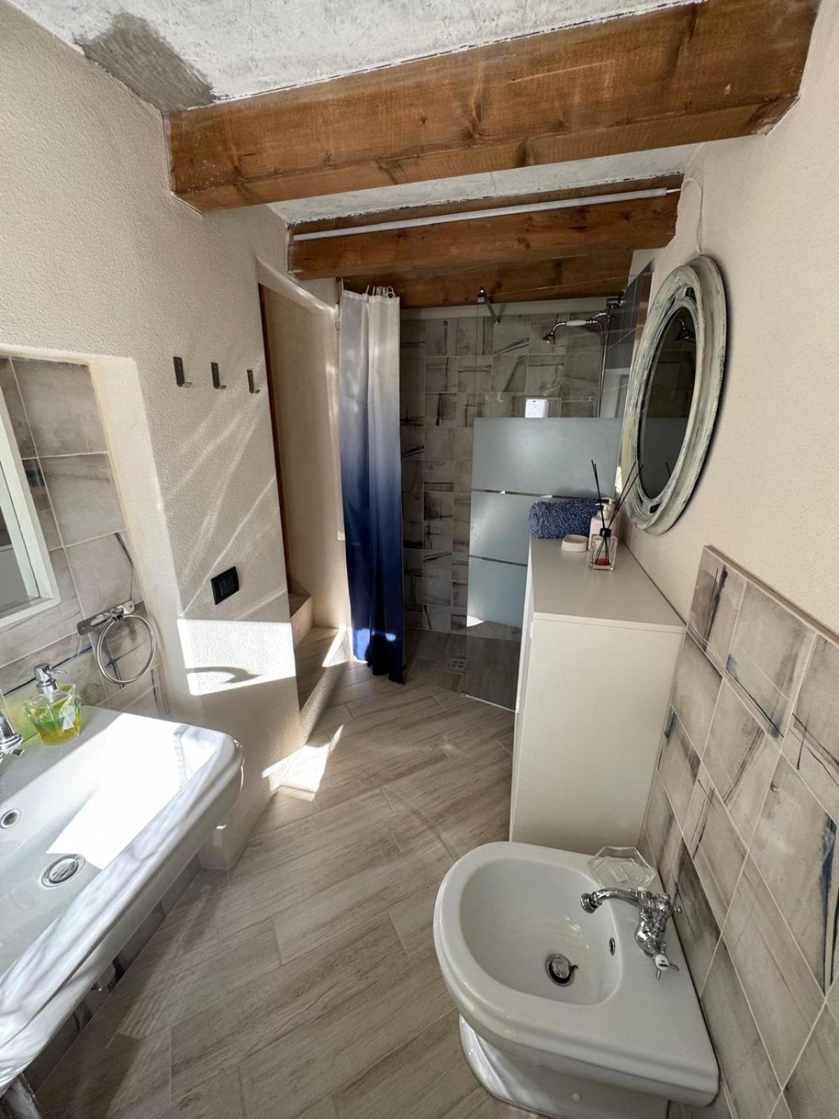 Casa Del Giglio A Cadelmonte * Valle (Piacenza, Emilia-Romagna)